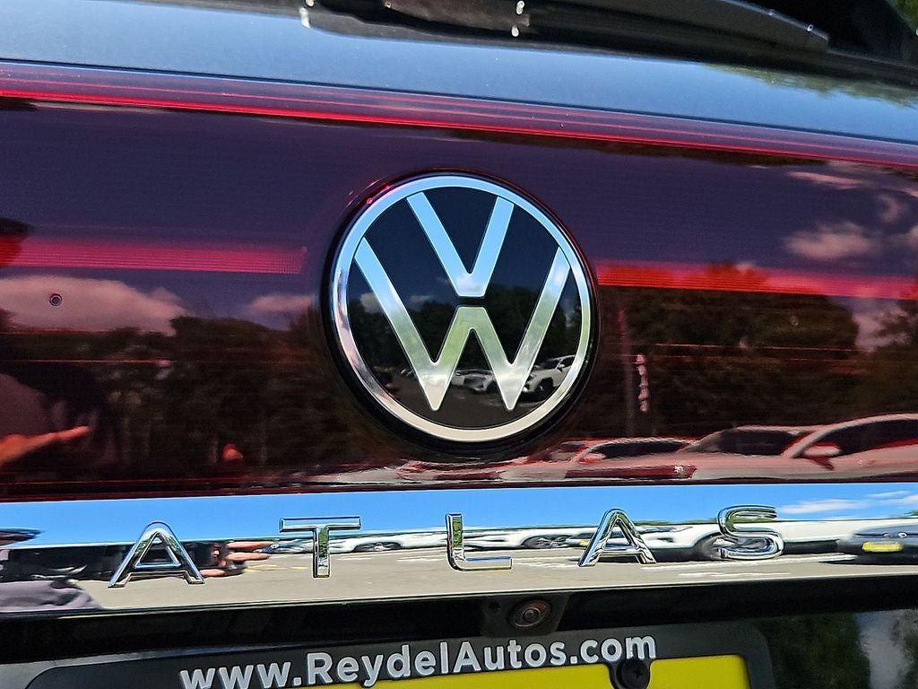 2026 Volkswagen Atlas Cross Sport SEL Premium R-Line