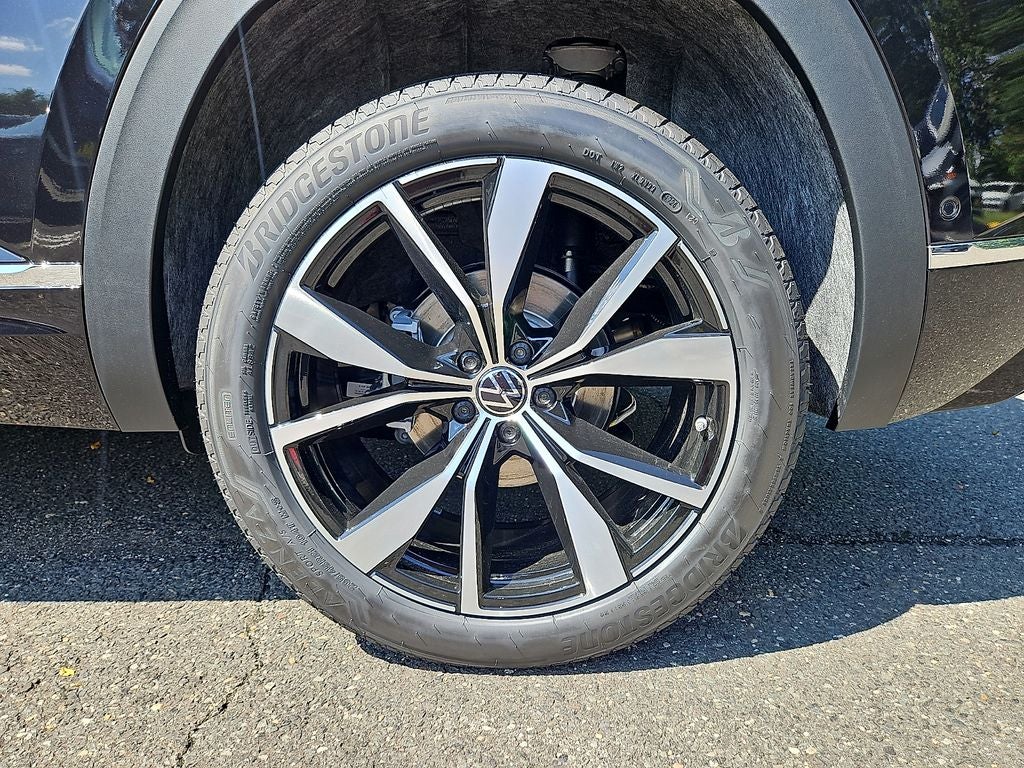 2026 Volkswagen Atlas Cross Sport SEL Premium R-Line