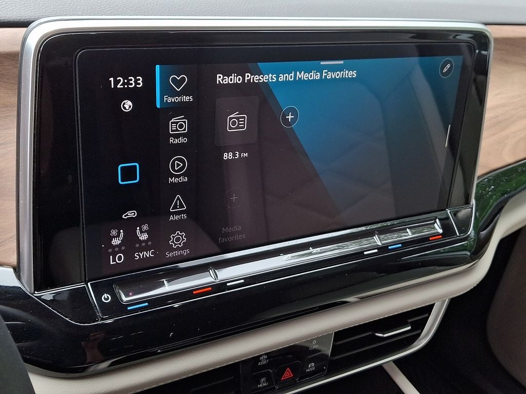 2024 Volkswagen Atlas 2.0T SE w/Technology