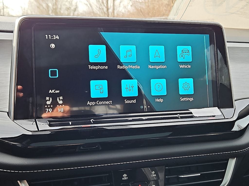 2026 Volkswagen Atlas Cross Sport 2.0T SE w/Technology