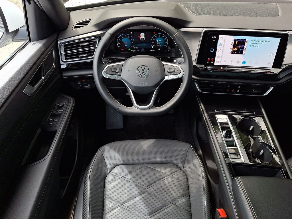 2024 Volkswagen Atlas Cross Sport 2.0T SE w/Technology