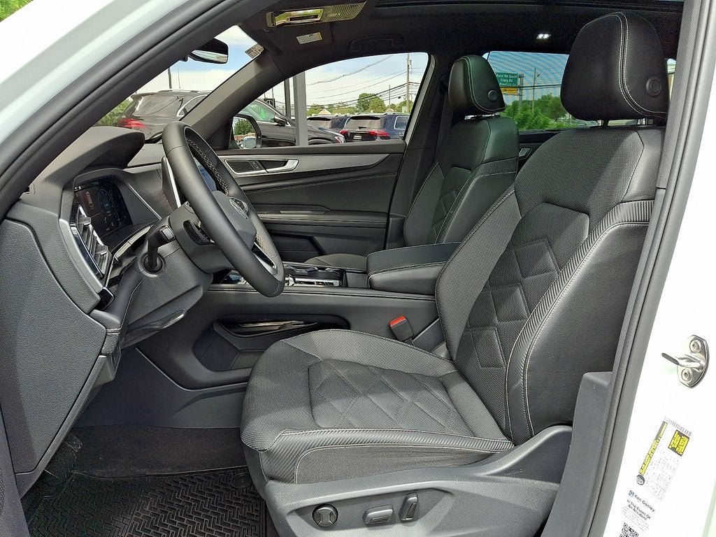2024 Volkswagen Atlas Cross Sport 2.0T SE w/Technology