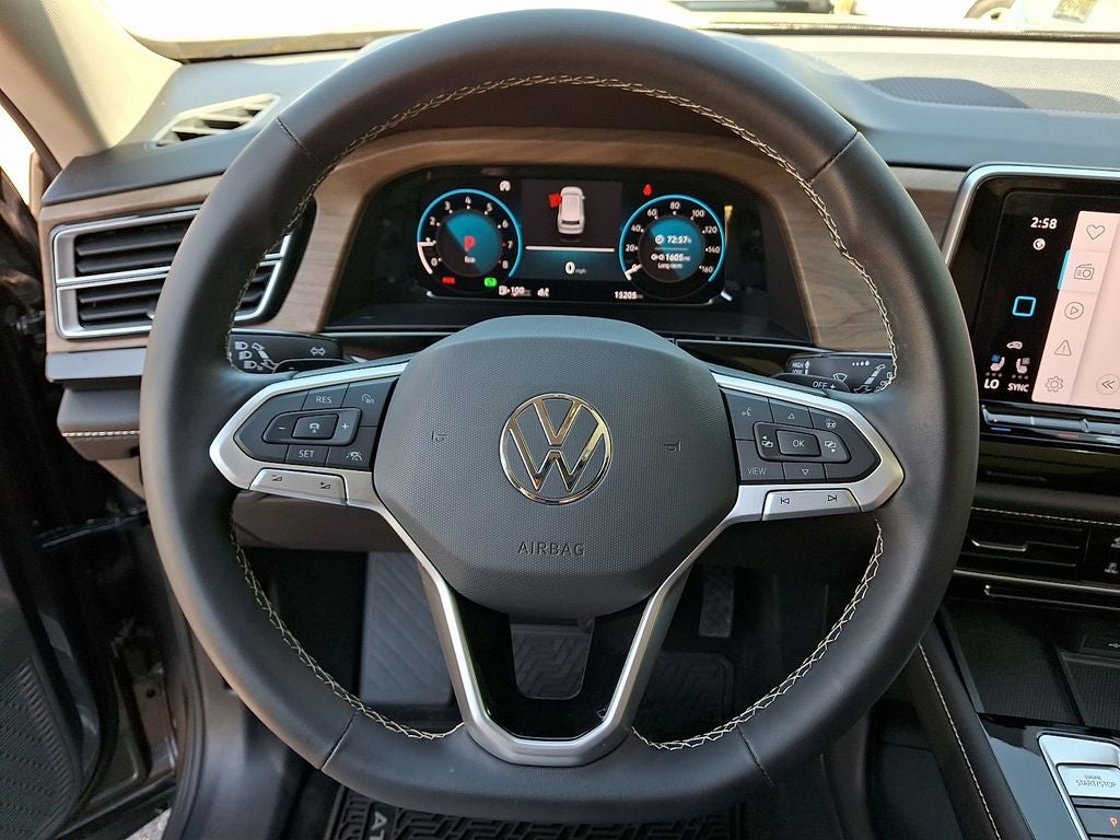 2024 Volkswagen Atlas 2.0T SE w/Technology