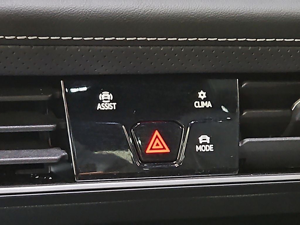 2025 Volkswagen Atlas Cross Sport 2.0T SE