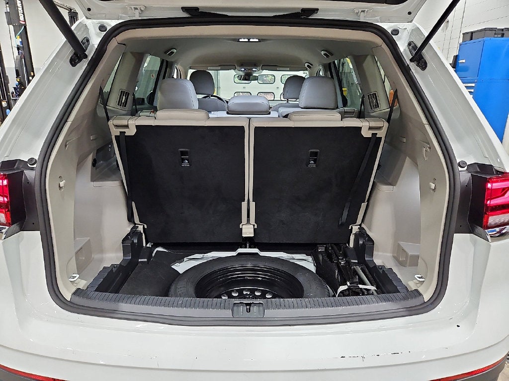 2025 Volkswagen Atlas 2.0T SE