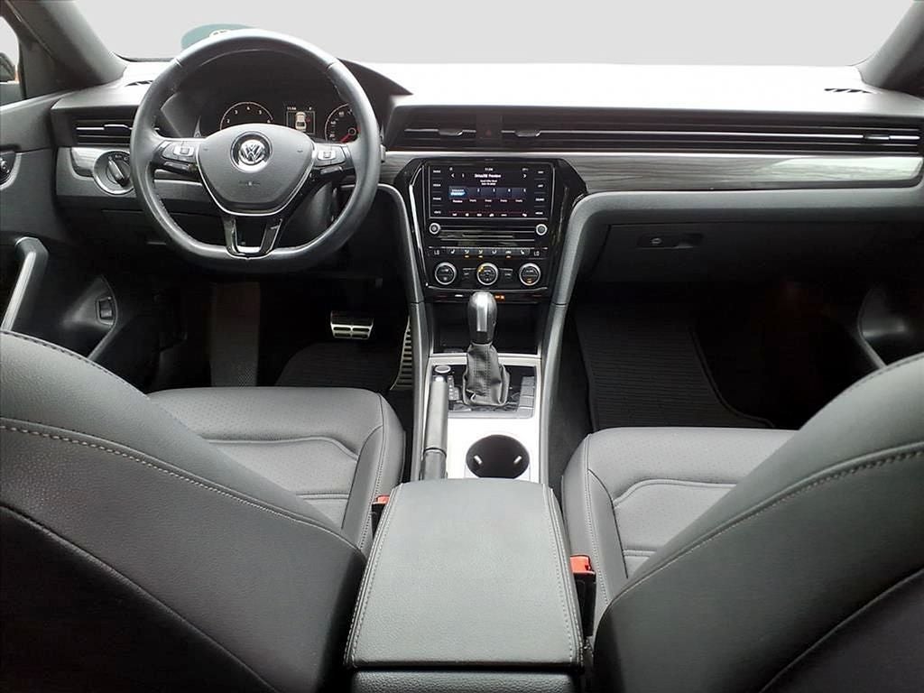 2021 Volkswagen Passat 2.0T R-Line