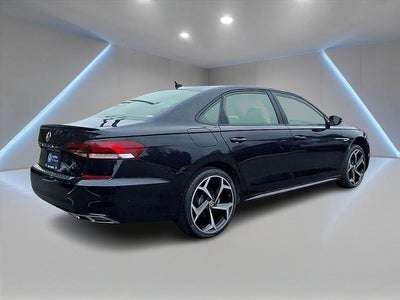 2021 Volkswagen Passat 2.0T R-Line