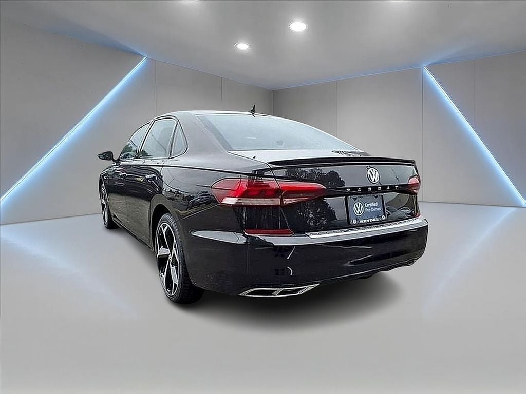 2021 Volkswagen Passat 2.0T R-Line