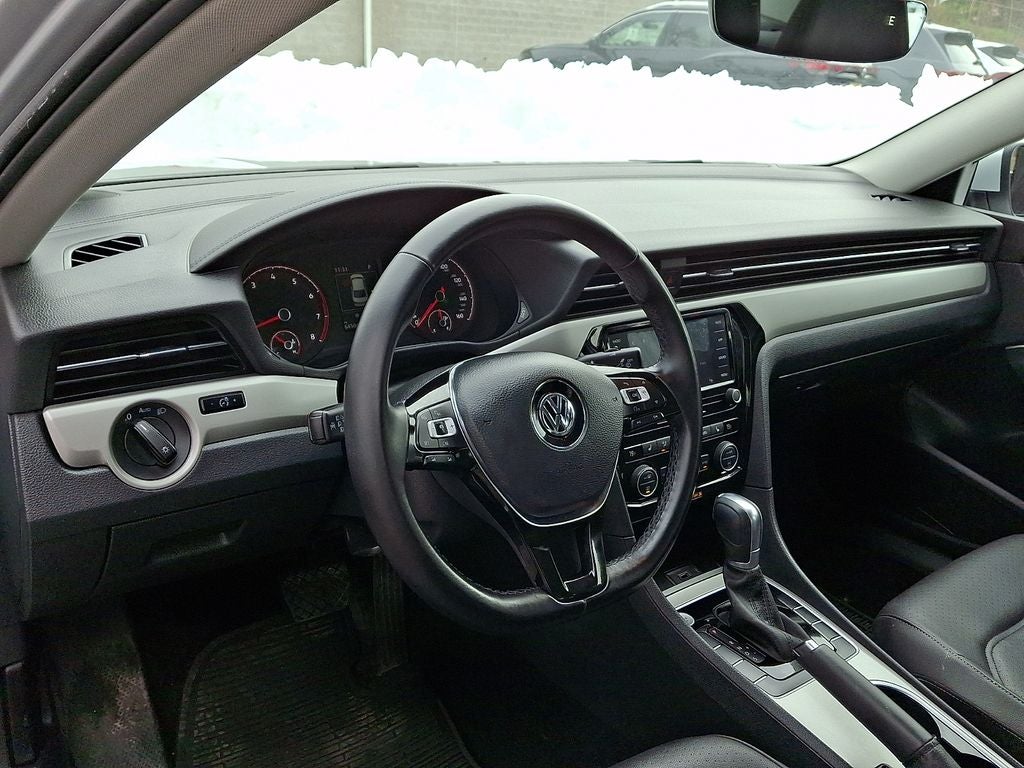 2020 Volkswagen Passat 2.0T SE