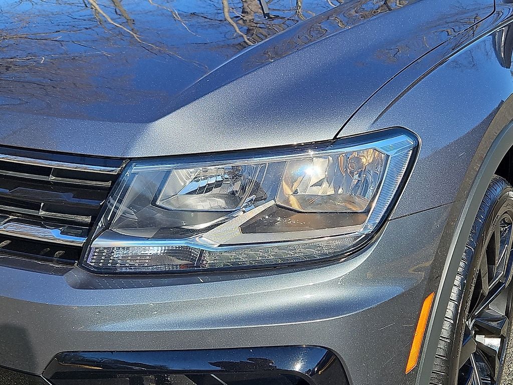 2021 Volkswagen Tiguan 2.0T SE R-Line Black