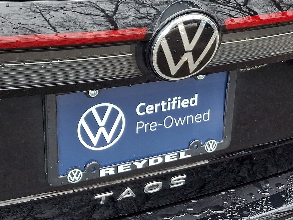 2025 Volkswagen Taos 1.5T SE Black