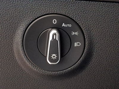 2025 Volkswagen Taos 1.5T SE Black