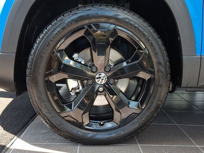 2025 Volkswagen Taos 1.5T SE Black