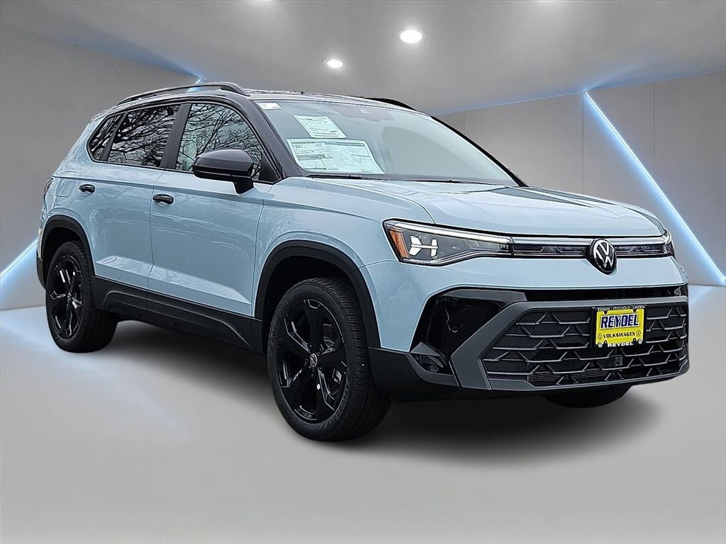 2026 Volkswagen Taos 1.5T SE Black