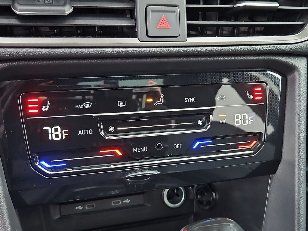 2026 Volkswagen Taos 1.5T SE Black