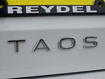 2026 Volkswagen Taos 1.5T SE Black