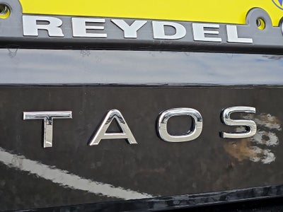 2026 Volkswagen Taos 1.5T SE Black