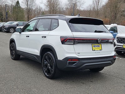 2026 Volkswagen Taos 1.5T SE Black