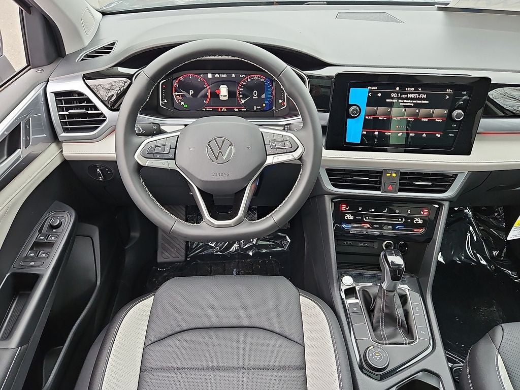 2026 Volkswagen Taos 1.5T SEL