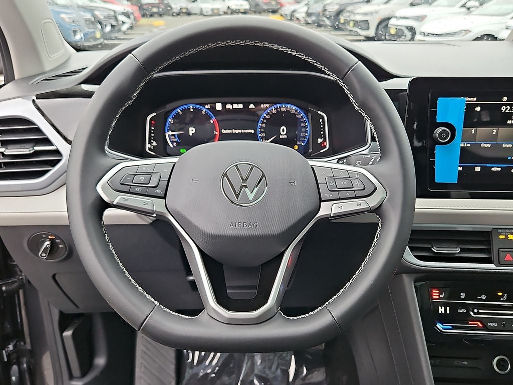 2026 Volkswagen Taos 1.5T SEL