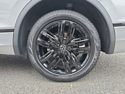2022 Volkswagen Tiguan 2.0T SE R-Line Black