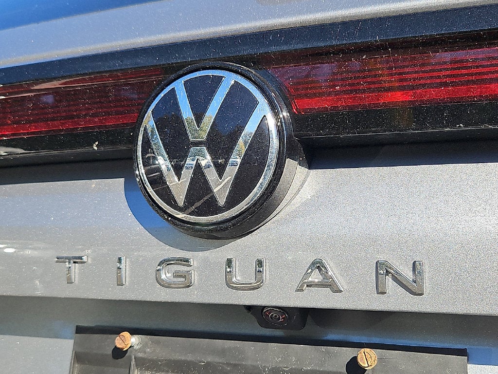 2025 Volkswagen Tiguan 2.0T SE