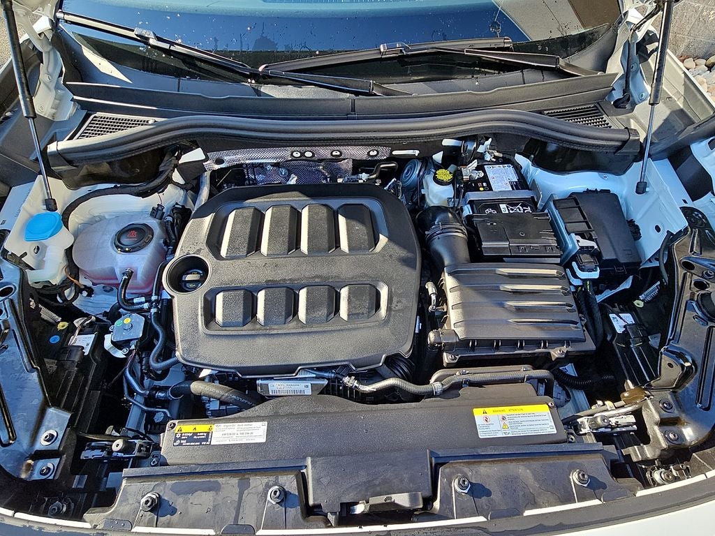 2025 Volkswagen Tiguan 2.0T SE