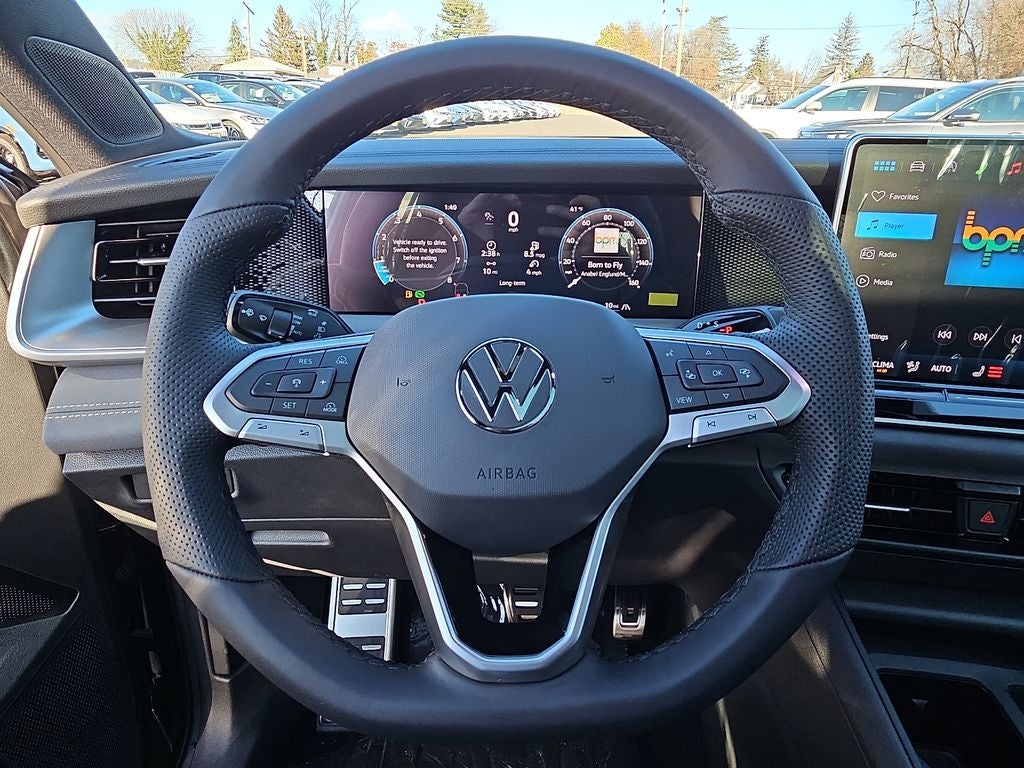 2026 Volkswagen Tiguan 2.0T SE R-Line Black