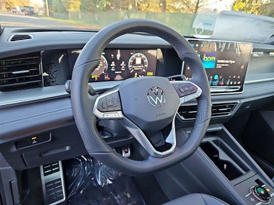 2026 Volkswagen Tiguan 2.0T SE R-Line Black