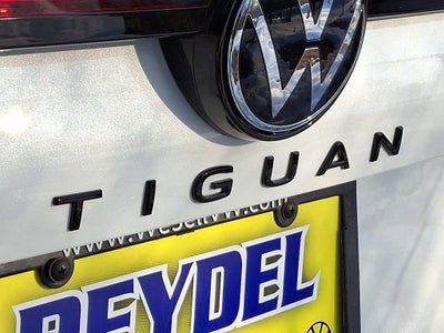 2026 Volkswagen Tiguan 2.0T SE R-Line Black