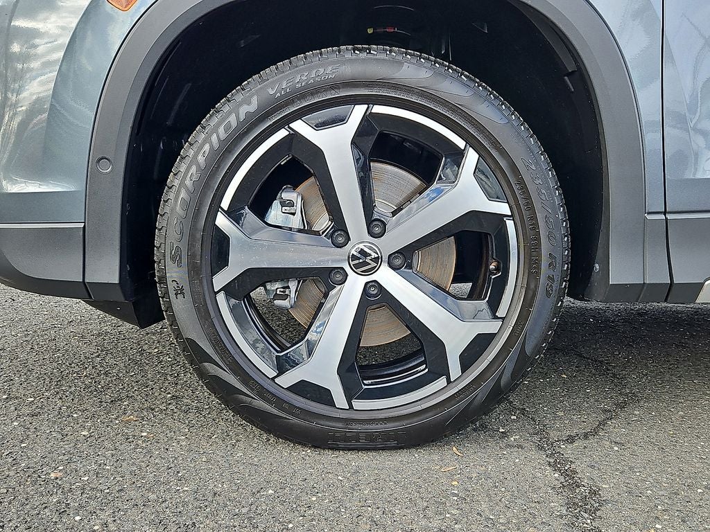 2025 Volkswagen Tiguan 2.0T SE