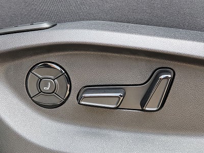 2026 Volkswagen Tiguan 2.0T SEL R-Line