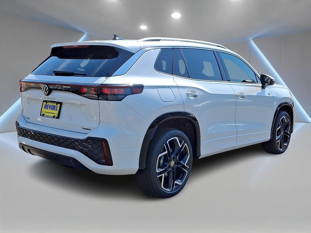 2026 Volkswagen Tiguan 2.0T SEL R-Line Turbo