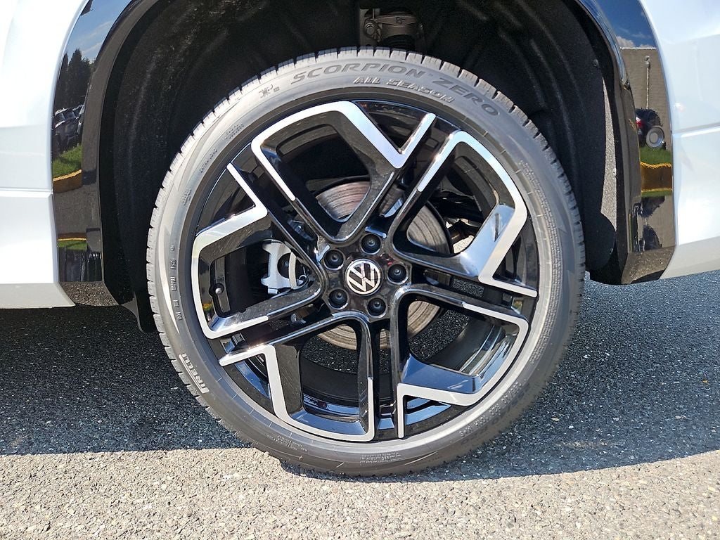 2026 Volkswagen Tiguan 2.0T SEL R-Line Turbo