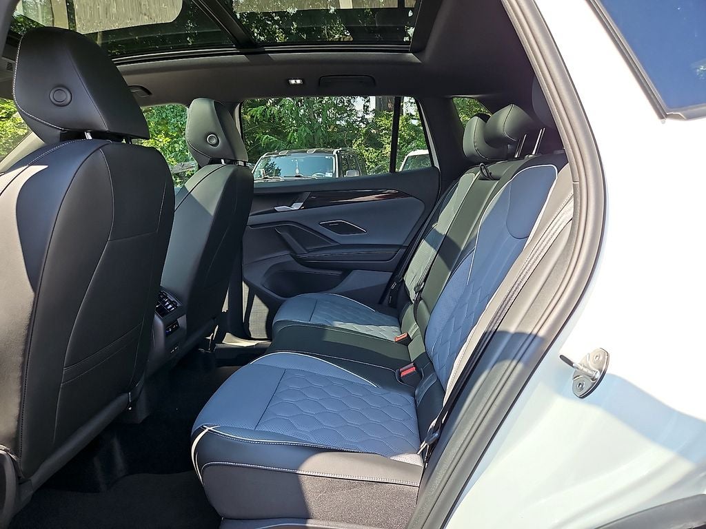 2026 Volkswagen Tiguan 2.0T SEL R-Line Turbo