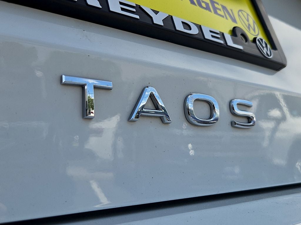 2025 Volkswagen Taos 1.5T SE