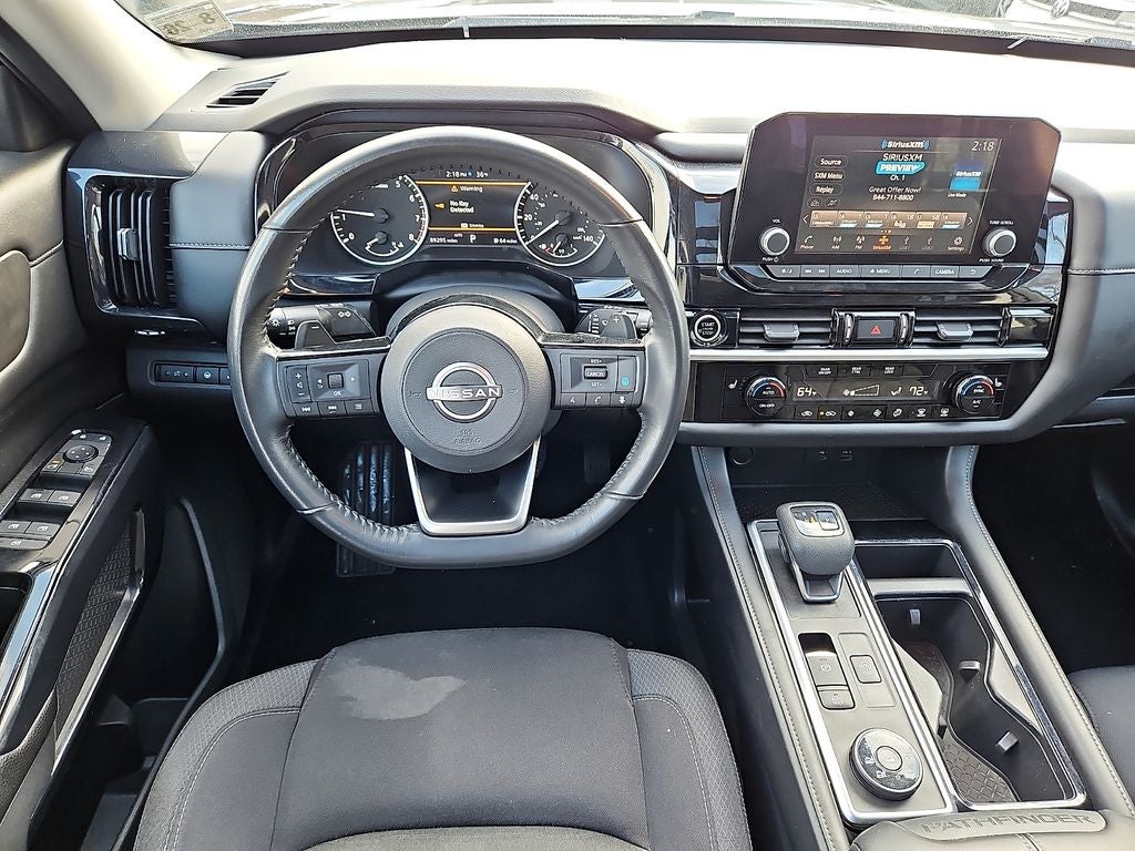 2022 Nissan Pathfinder SV