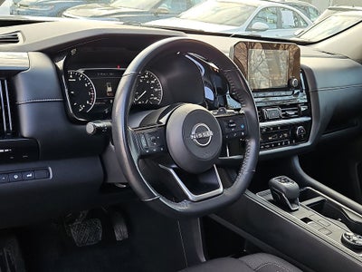 2022 Nissan Pathfinder SV