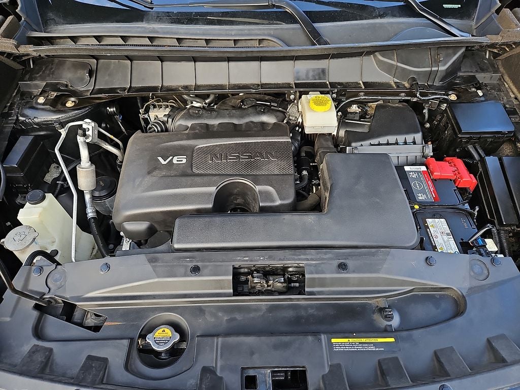 2022 Nissan Pathfinder SV