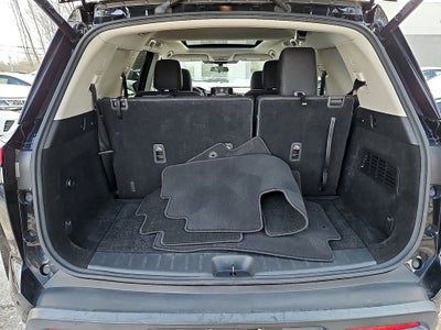 2022 Nissan Pathfinder SV