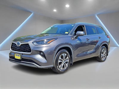 2021 Toyota Highlander Hybrid XLE