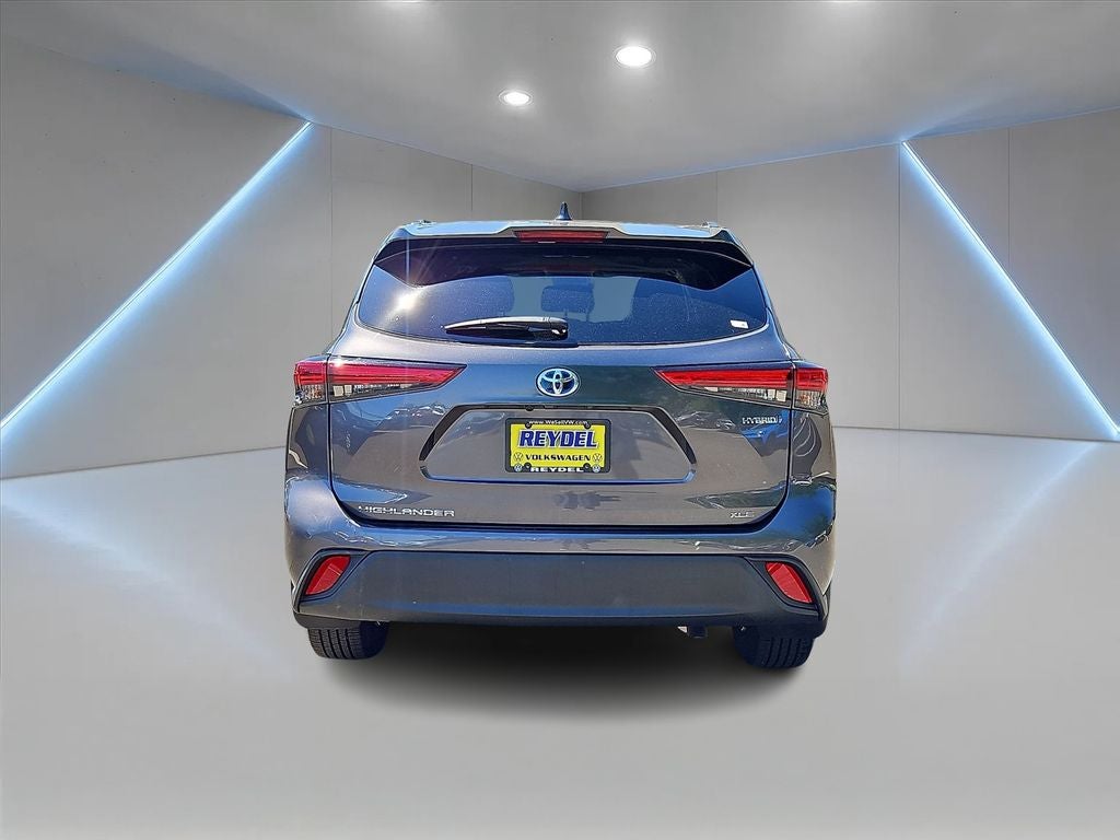 2021 Toyota Highlander Hybrid XLE
