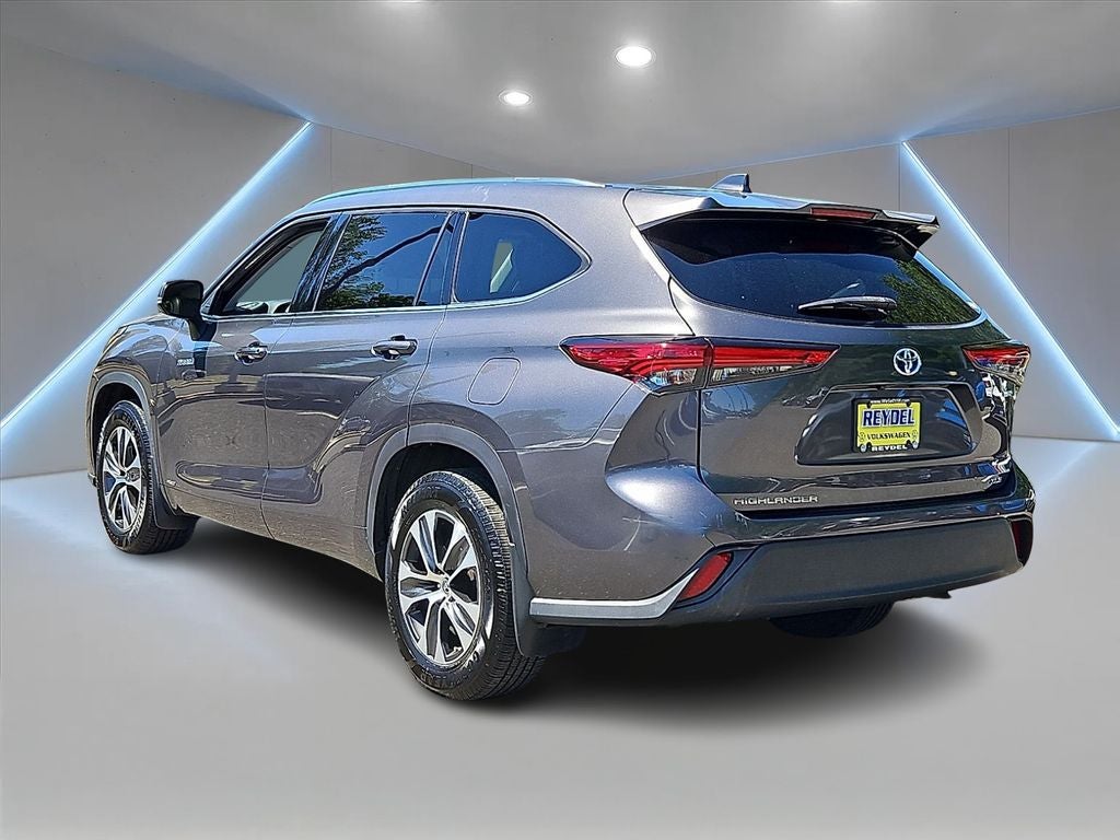 2021 Toyota Highlander Hybrid XLE