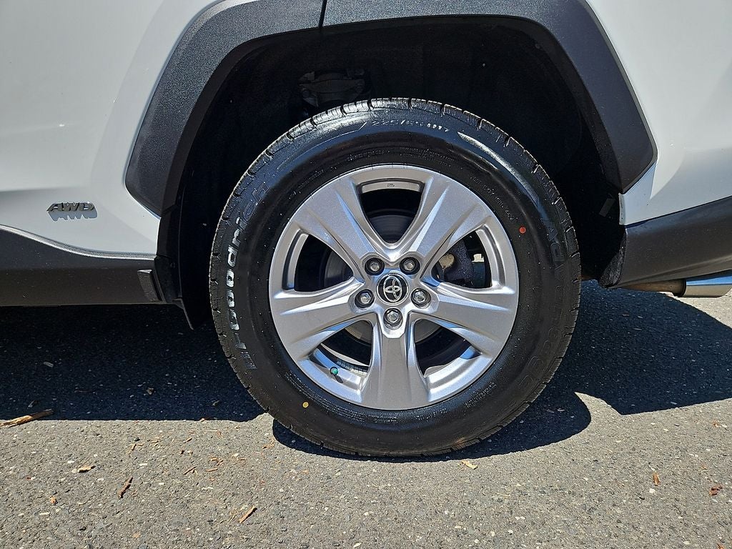 2022 Toyota RAV4 Hybrid LE