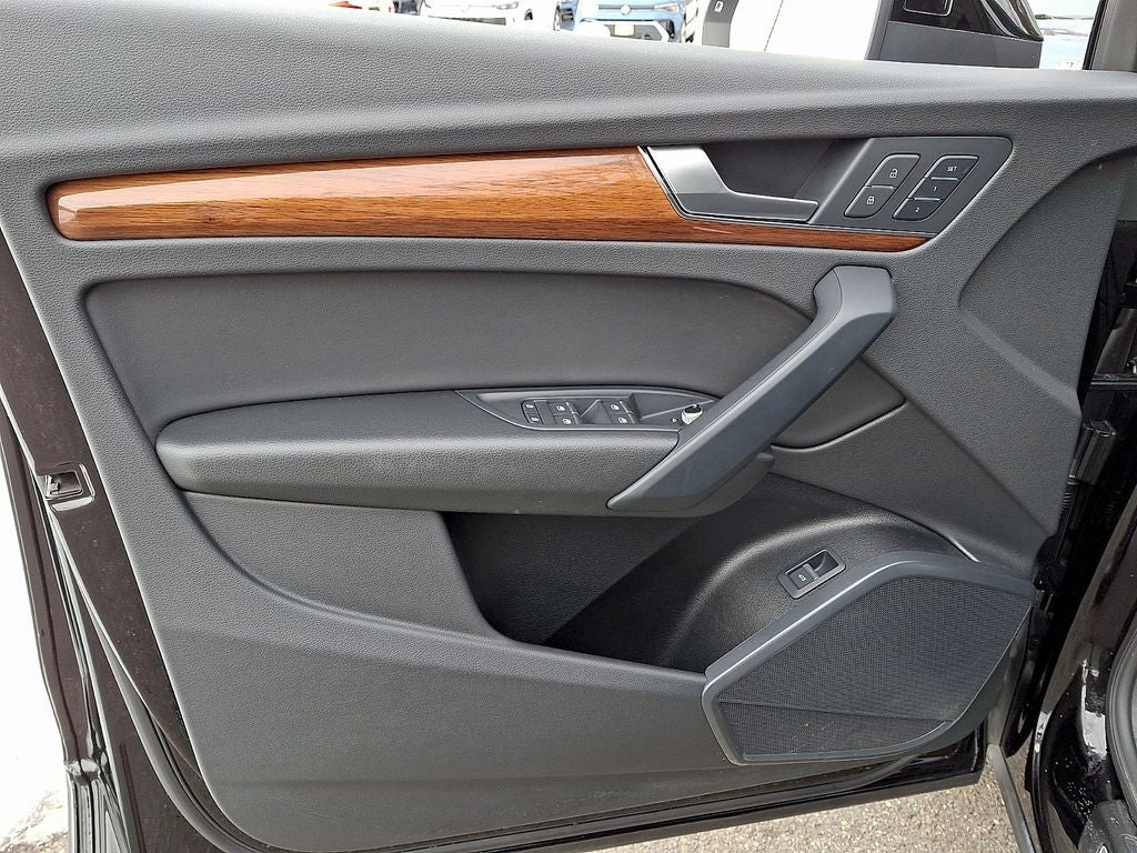 2023 Audi Q5 40 Premium quattro