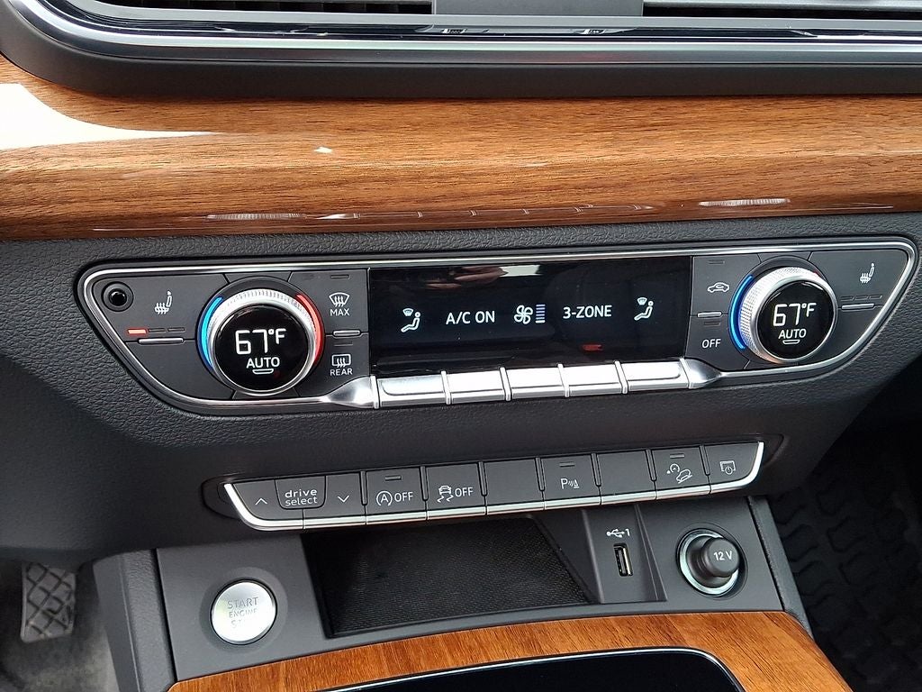 2023 Audi Q5 40 Premium quattro