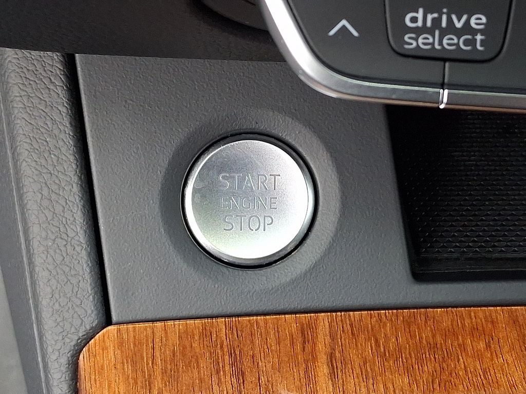 2023 Audi Q5 40 Premium quattro