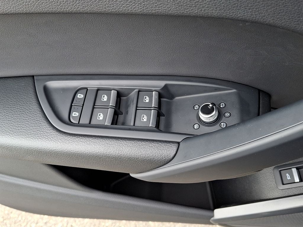 2023 Audi Q5 40 Premium quattro