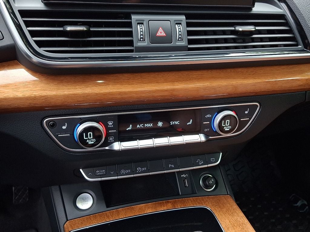 2023 Audi Q5 40 Premium quattro