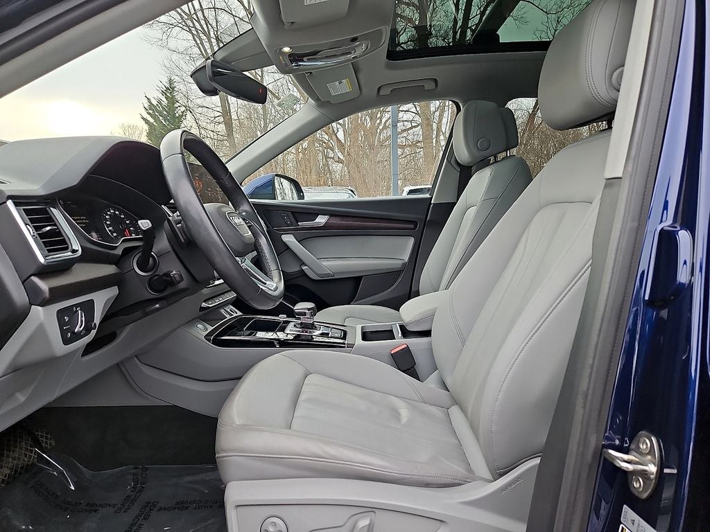 2022 Audi Q5 40 Premium quattro